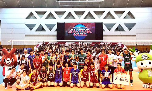 選出された選手で記念撮影